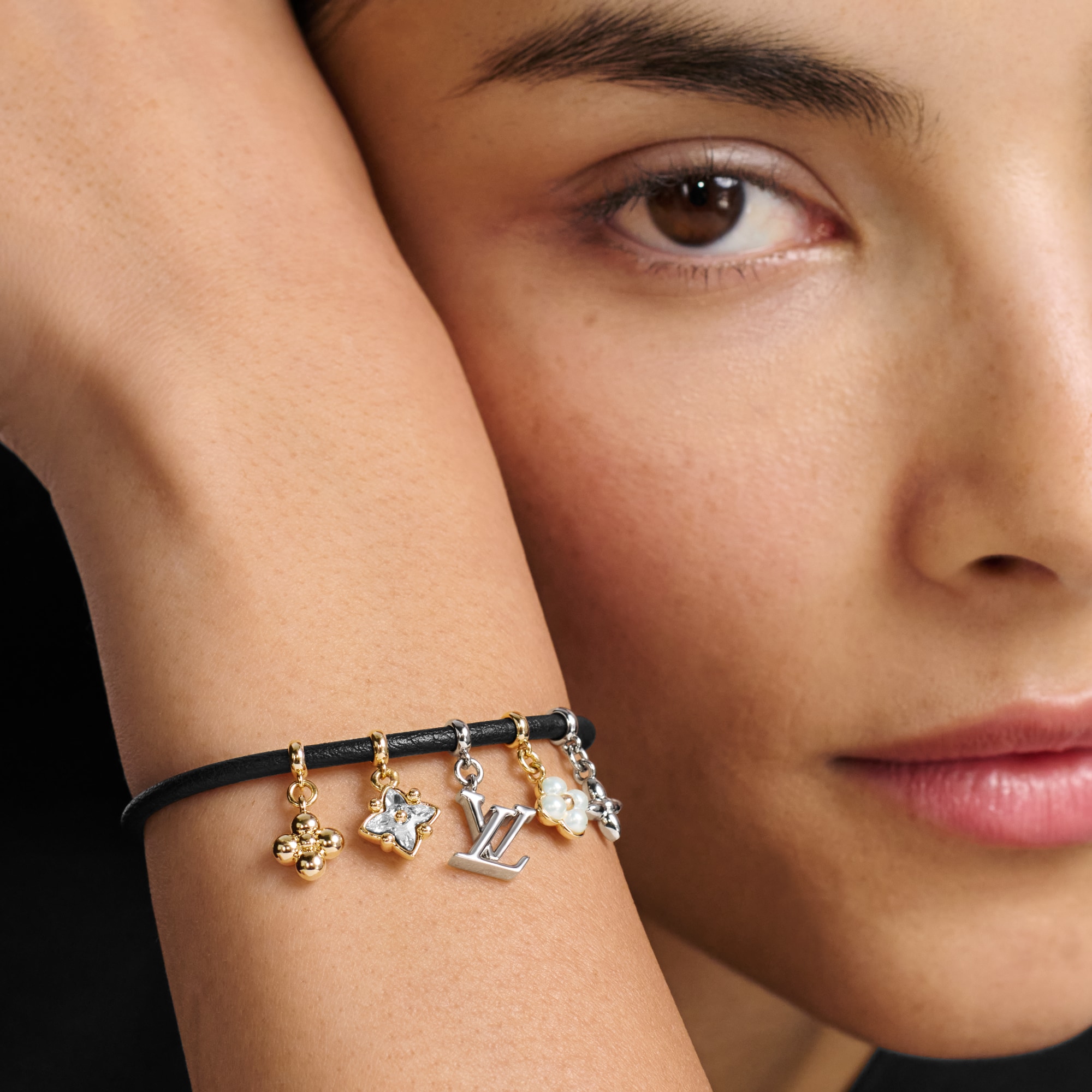 LV Blooming Strass Bracelet - Fashion Jewelry | LOUIS VUITTON